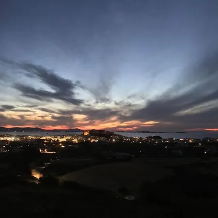 Anemos Penthouse شقة Naxos City